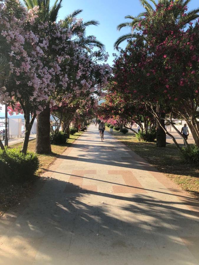 Sunshineliving, Bar 아파트 외부 사진